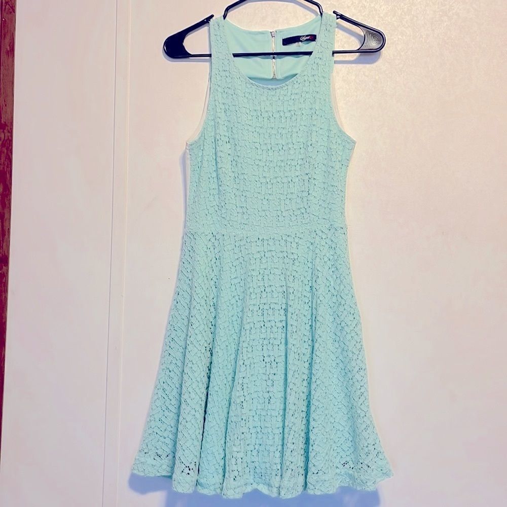 Open back green fit & flare lace dress